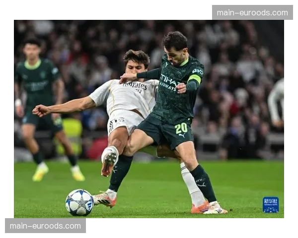 维尼修斯点球绝杀双响封神，皇马高效反击延续对曼城淘汰赛心理优势